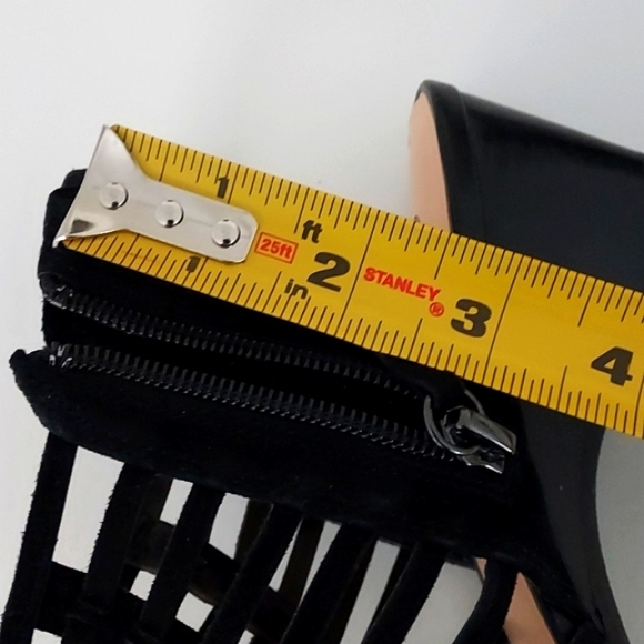 Bella-Vita Black Strappy Suede Heels With Side Zippers Size 7M NWOT - Picture 10 of 11